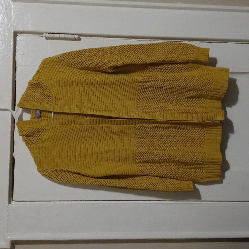 Woman's cardigan